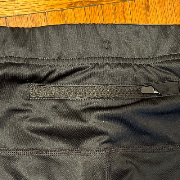 Black Athletic Leggings with Pocket - Picture 3 of 8